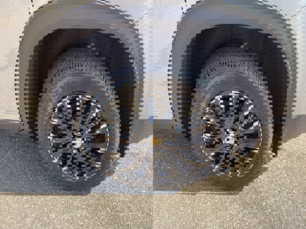 New 2026 Chevrolet Traverse LT w/ Sun and Wheel Package image 22