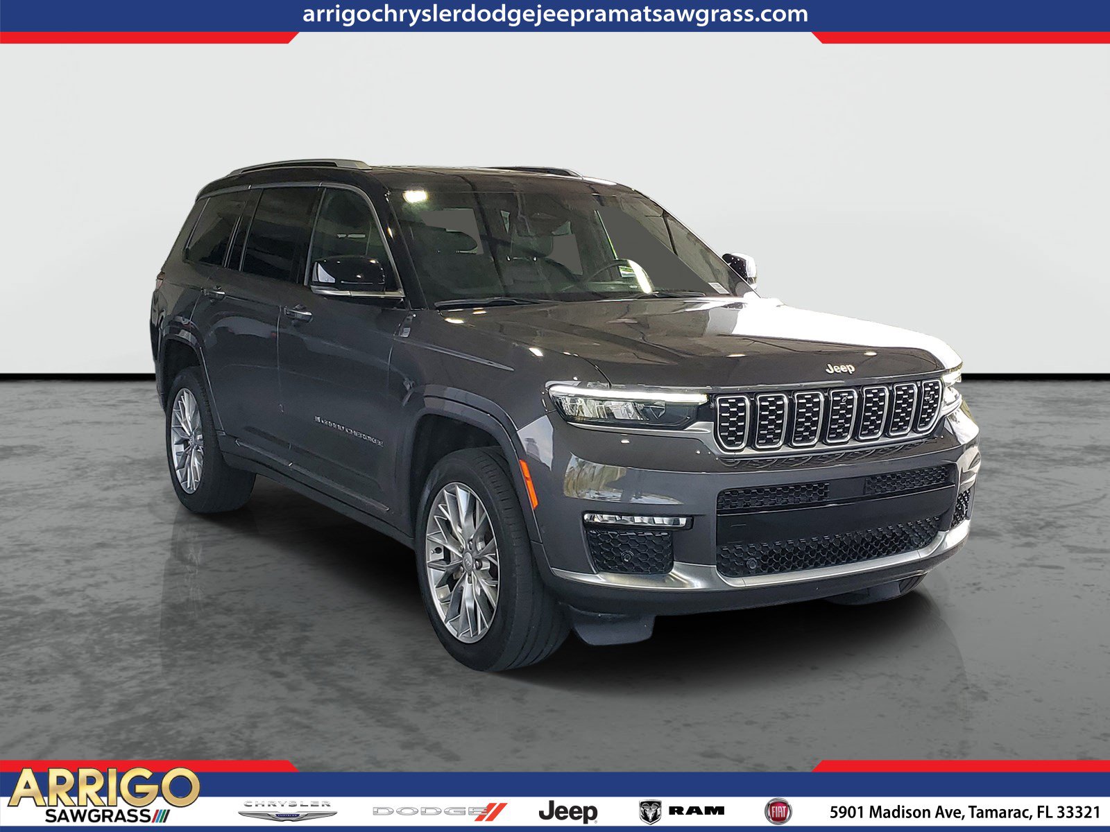 Used 2022 Jeep Grand Cherokee L Summit w/ Advanced Protech Group IV RWD image 1