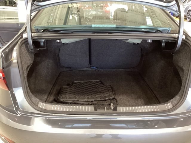 Certified 2021 Volkswagen Jetta SE FWD image 15