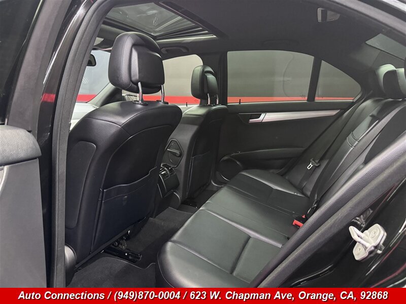 Used 2013 Mercedes-Benz C 250 Sedan image 9