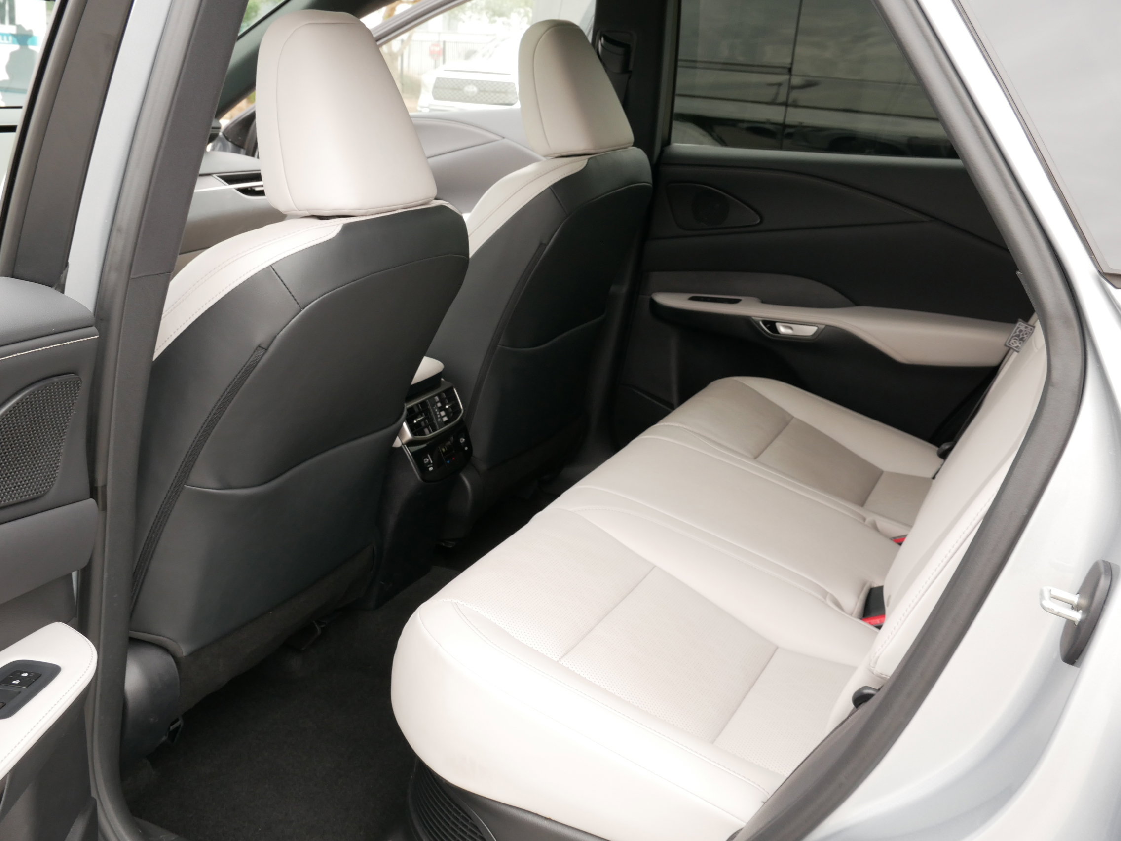 Certified 2024 Lexus RX 350 image 22