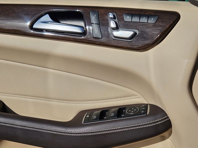 Used 2019 Mercedes-Benz GLE 400 4MATIC image 10