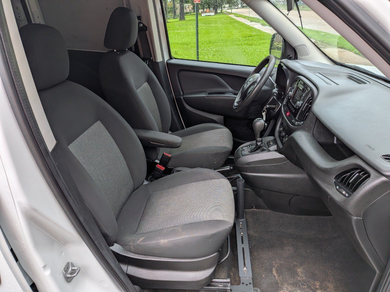 Used 2022 RAM ProMaster City Tradesman FWD image 21
