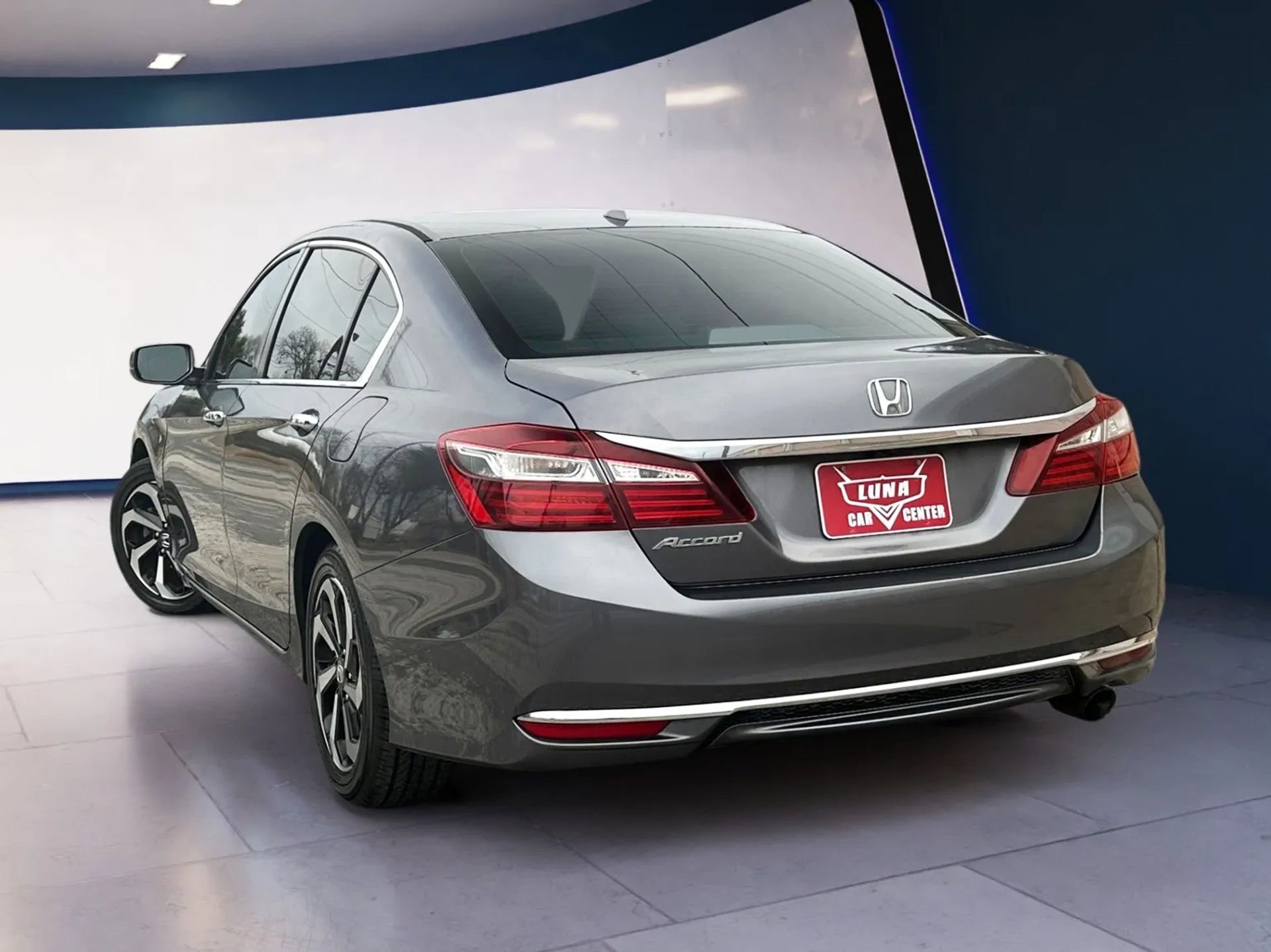 Used 2016 Honda Accord EX-L image 3