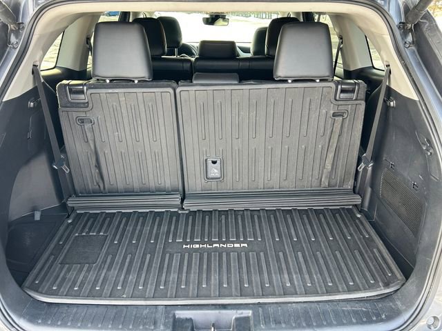 Certified 2024 Toyota Highlander XLE image 21