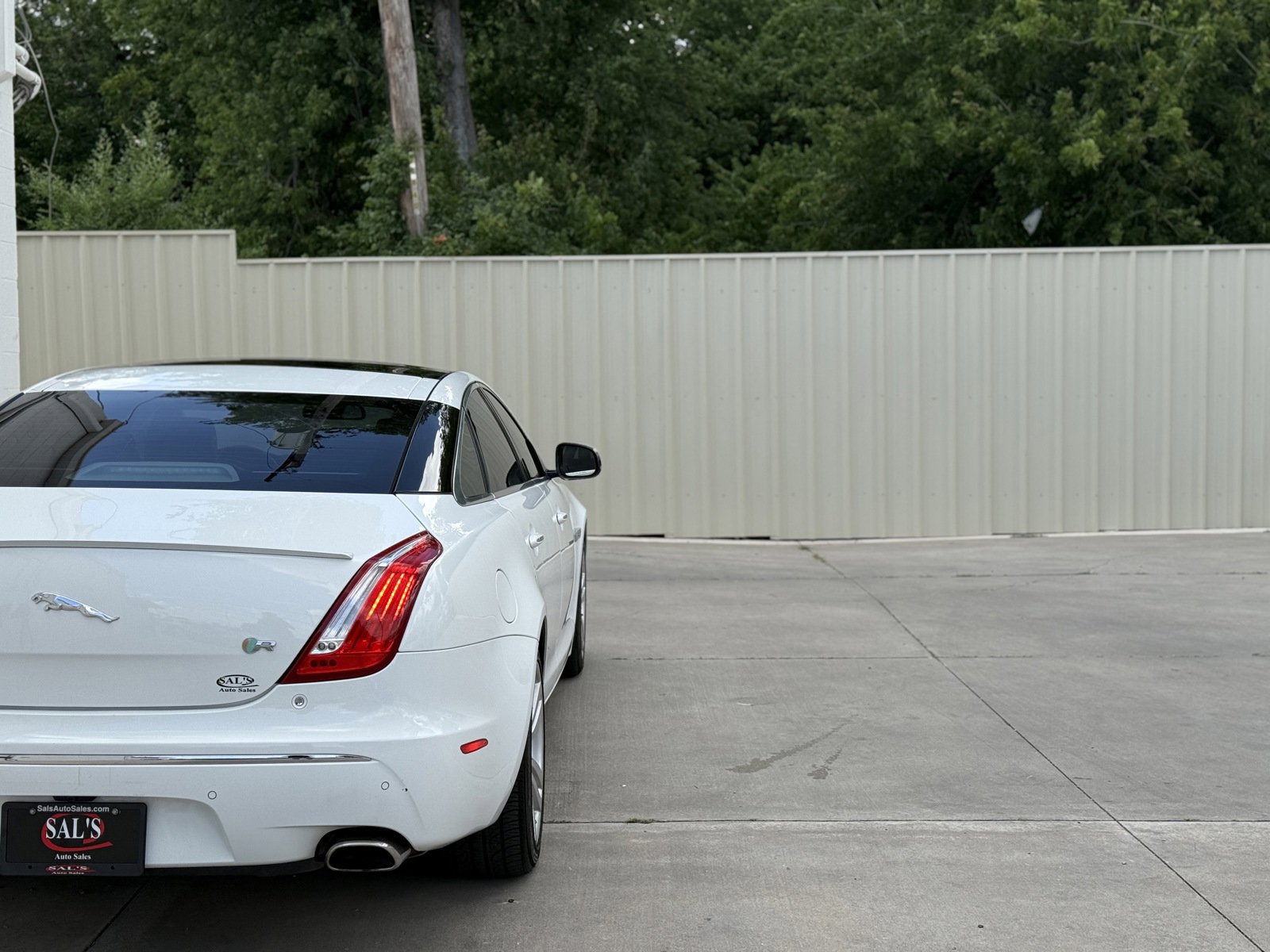 Used 2012 Jaguar XJ L RWD image 10