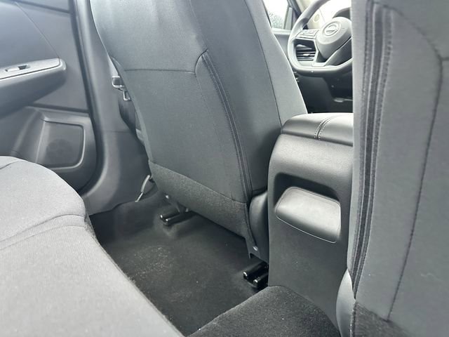 Used 2025 Nissan Sentra S FWD image 38