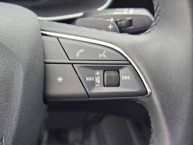 Certified 2025 Audi Q3 2.0T Premium w/ Convenience Package AWD/4WD image 33