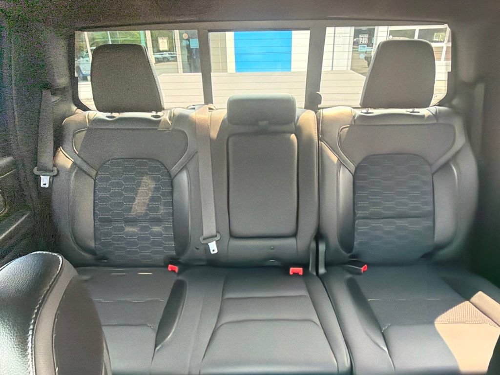 Used 2023 RAM 1500 Big Horn AWD/4WD image 35