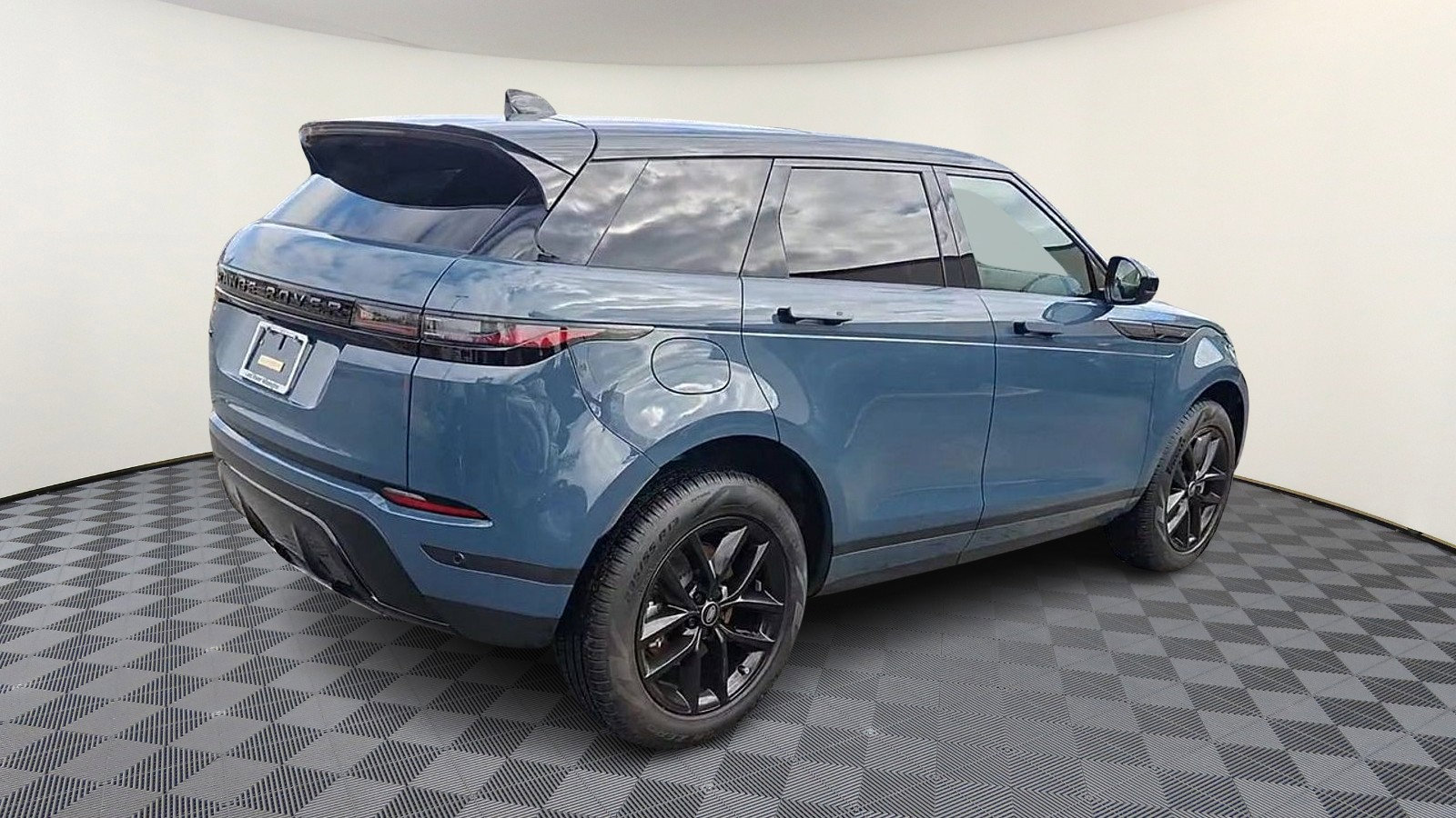 Certified 2024 Land Rover Range Rover Evoque S image 8