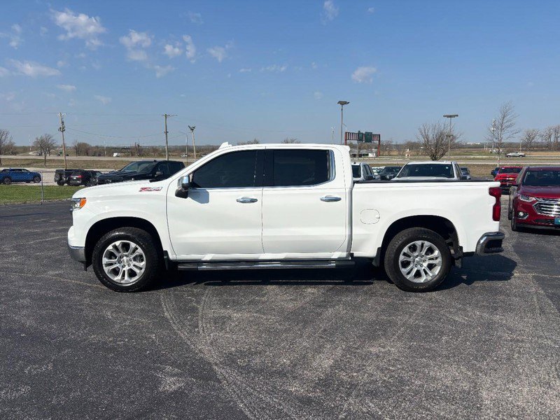 Used 2022 Chevrolet Silverado 1500 LTZ image 2