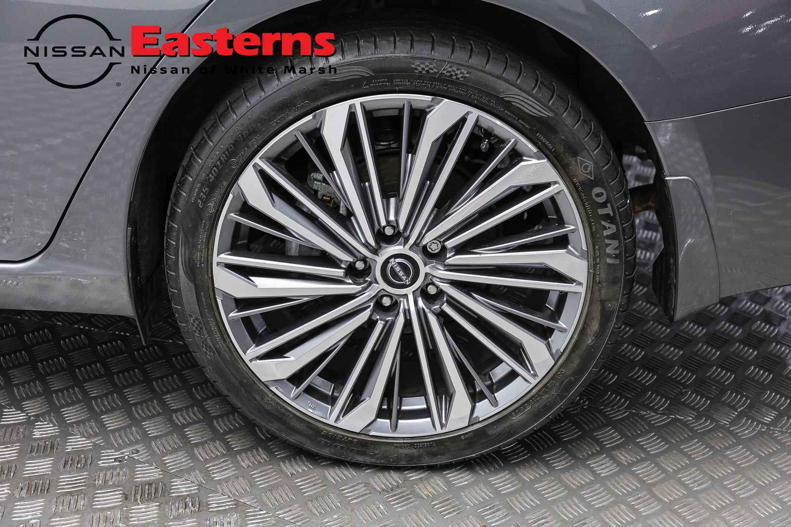 Used 2024 Nissan Altima 2.5 SL AWD/4WD image 8