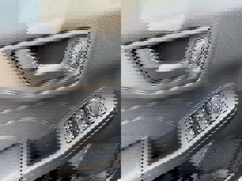 New 2025 Ford Escape Active image 20