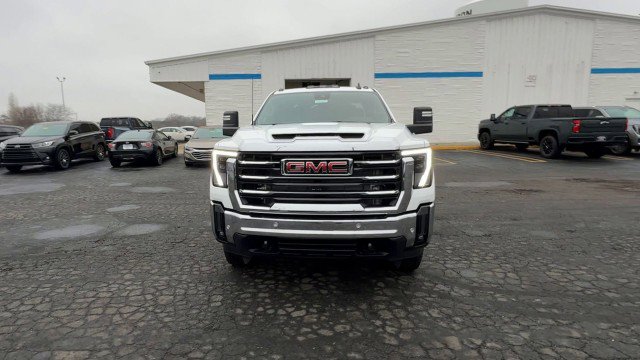 New 2026 GMC Sierra 3500 SLE image 3