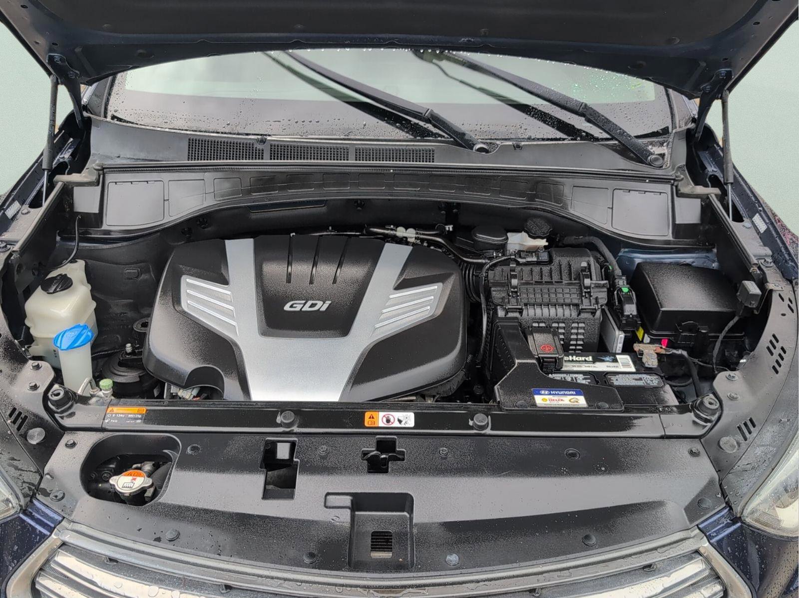 Used 2017 Hyundai Santa Fe SE image 40