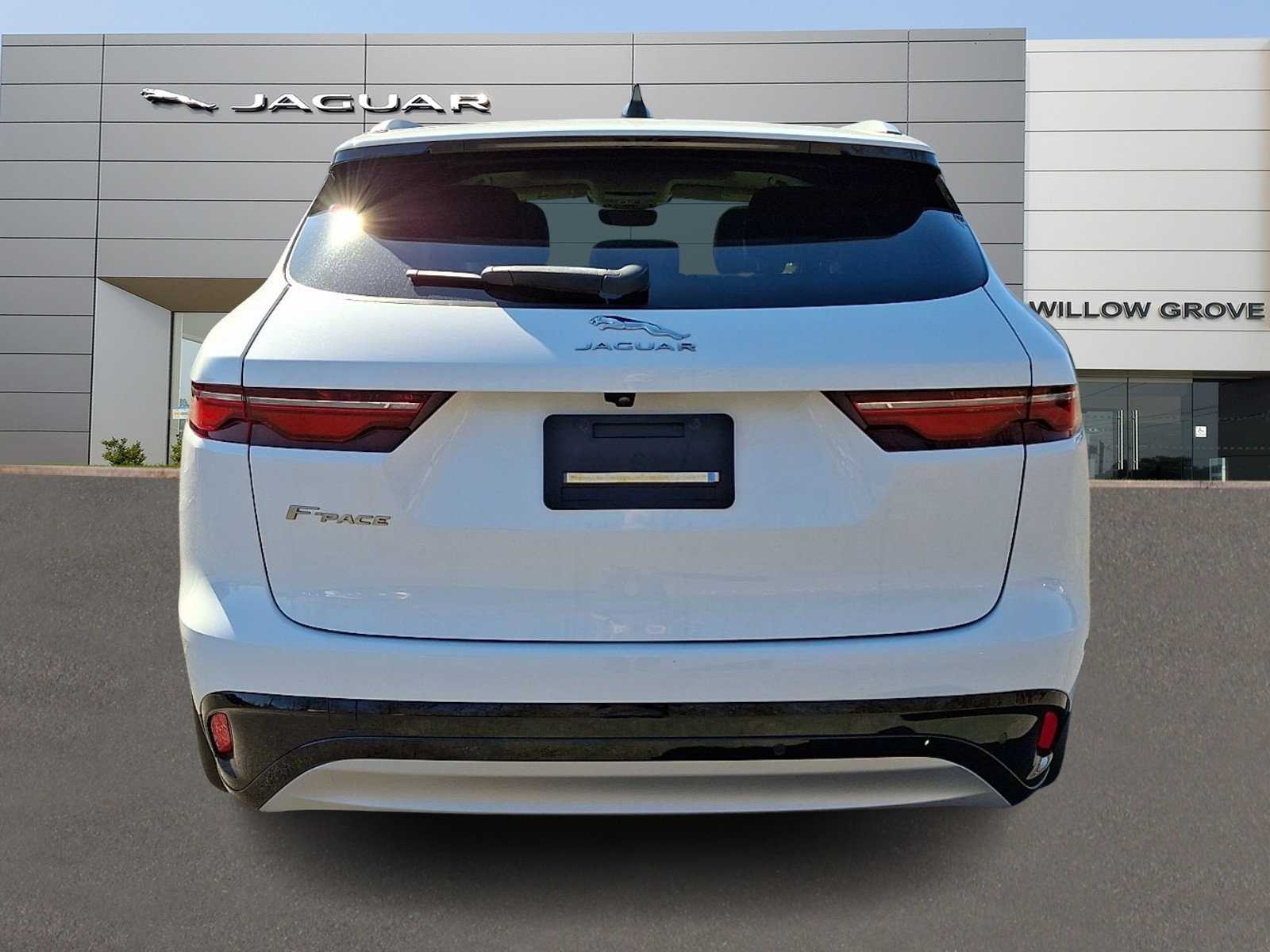 Used 2023 Jaguar F-PACE S image 7