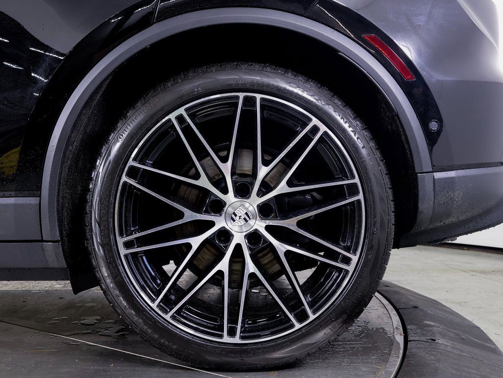 New 2025 Porsche Macan Electric image 26