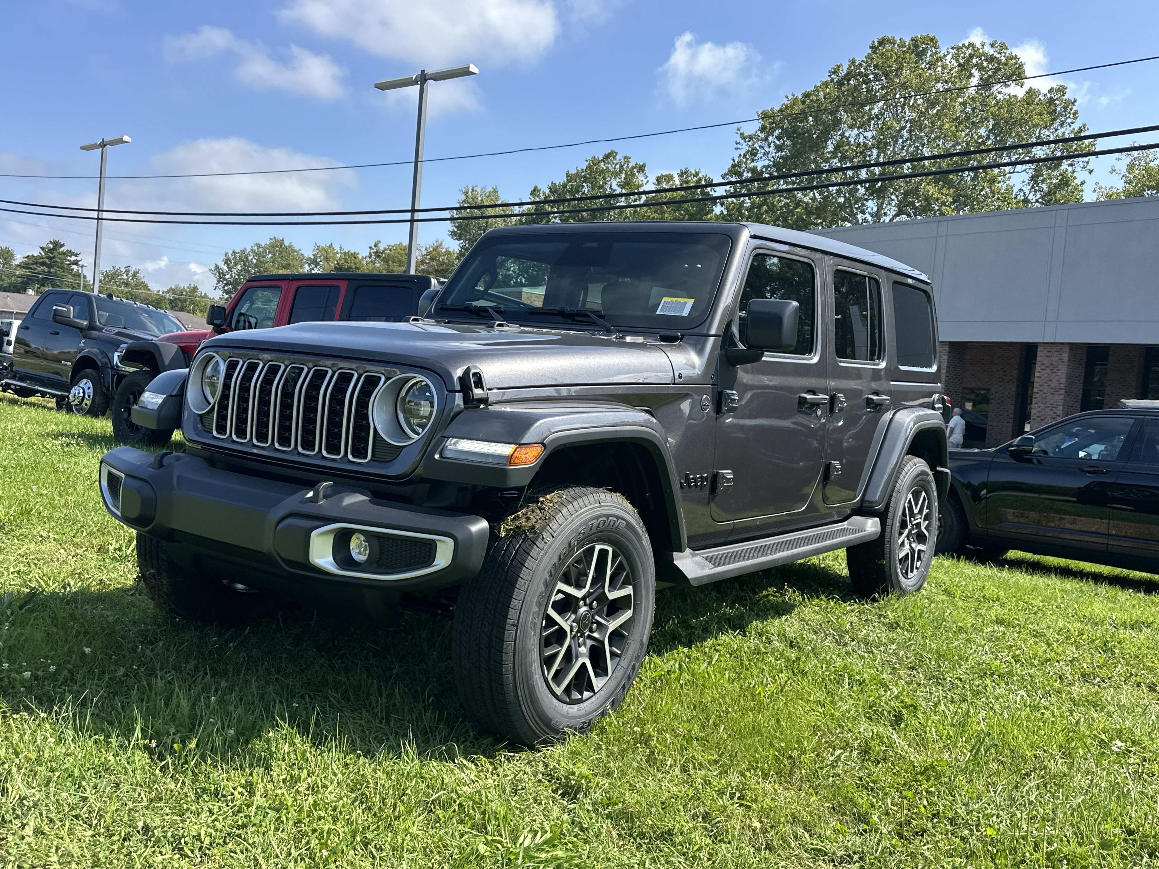 New 2027 Jeep Wrangler Unlimited Sahara AWD/4WD image 23