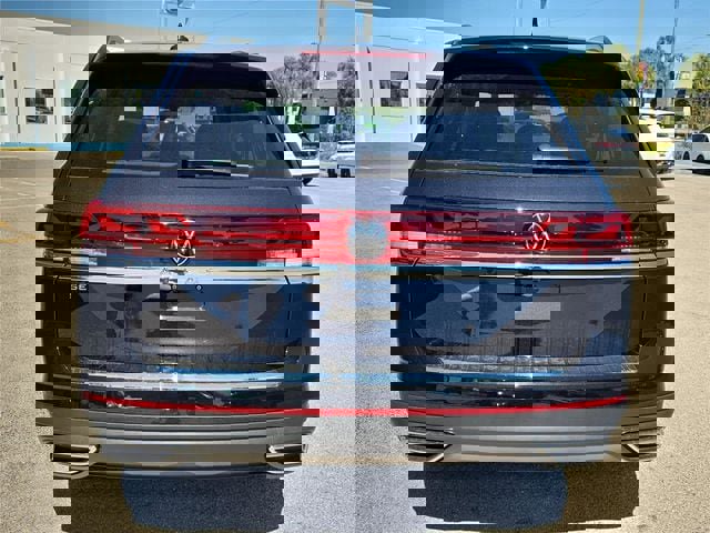 New 2026 Volkswagen Atlas SE image 4