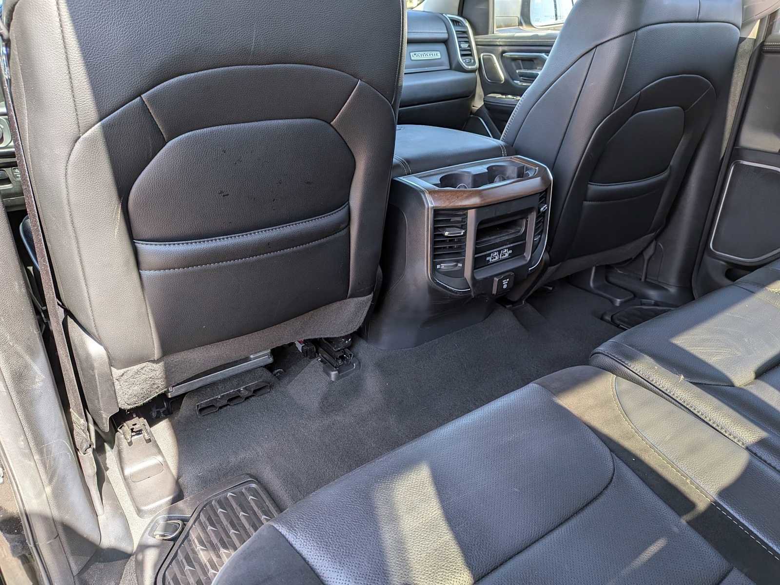 Used 2022 RAM 1500 Laramie AWD/4WD image 16