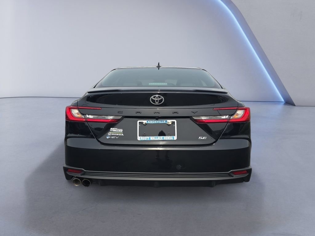 Used 2025 Toyota Camry SE w/ Convenience Package image 4