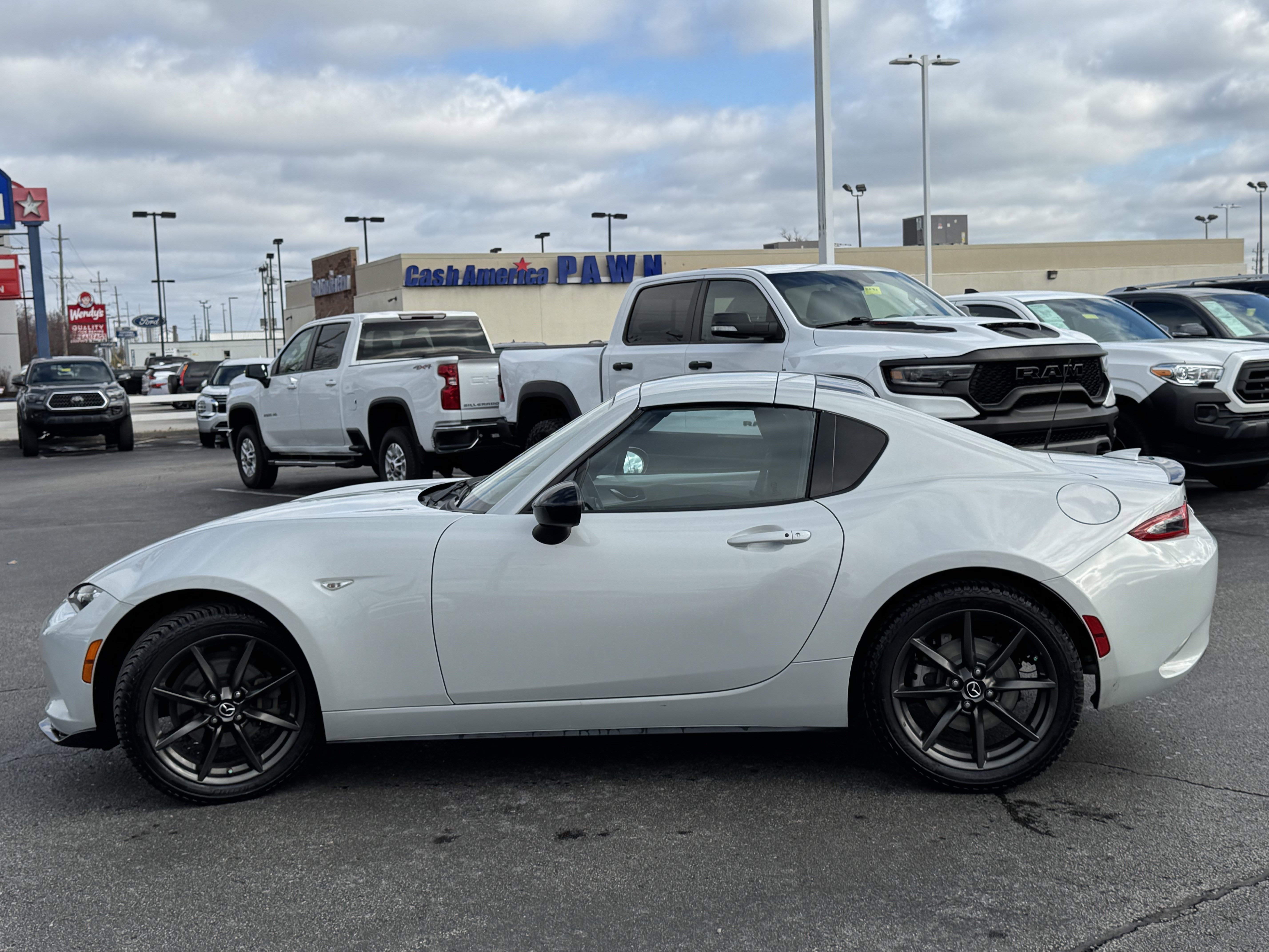 Used 2017 MAZDA MX-5 Miata RF Club image 16