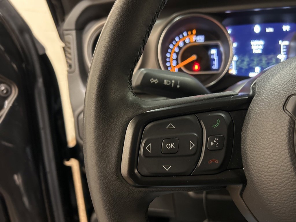Used 2023 Jeep Gladiator Willys image 19