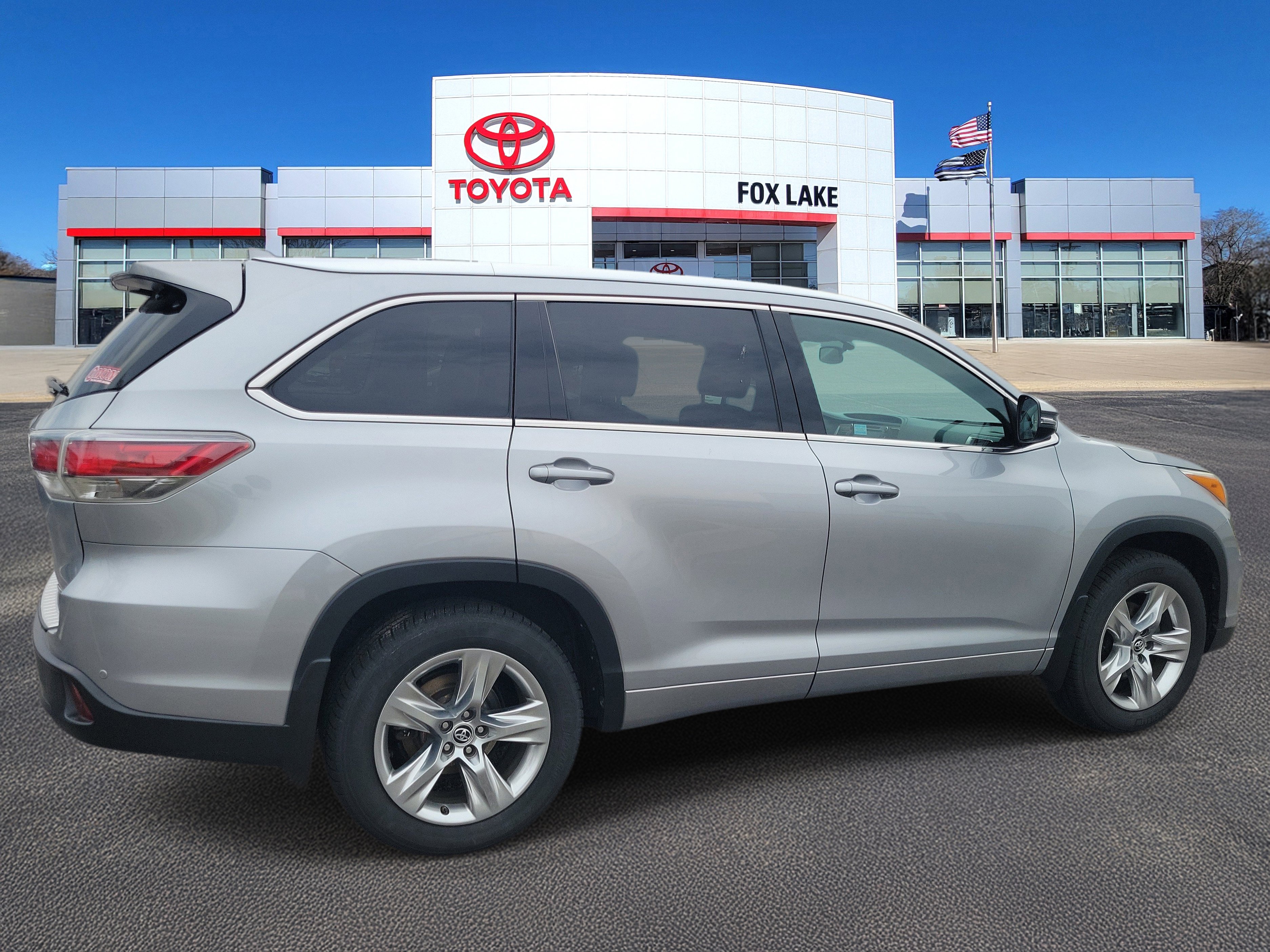 Used 2016 Toyota Highlander Limited image 4