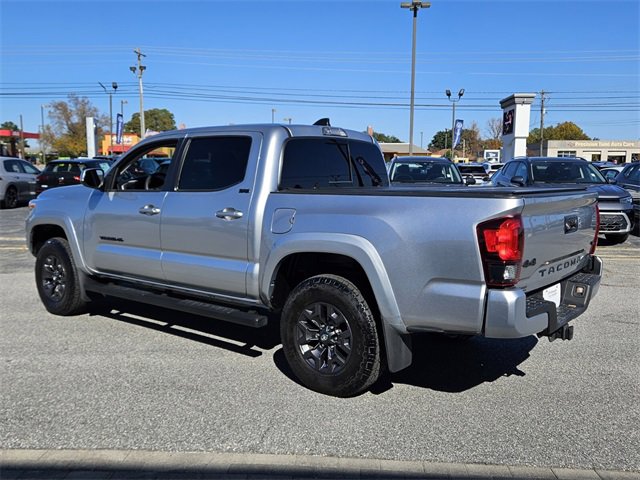 Used 2023 Toyota Tacoma SR5 image 9