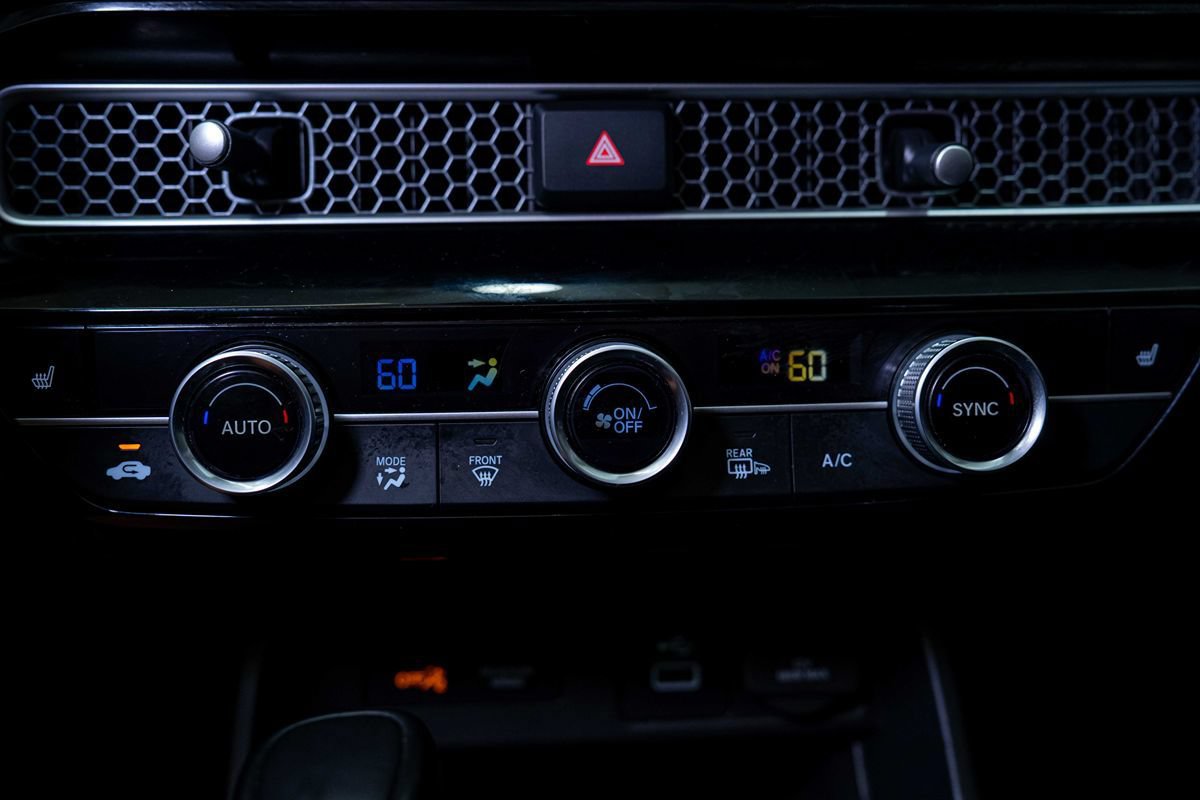 Used 2022 Honda Civic EX image 6
