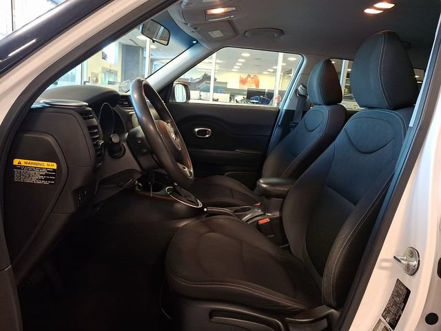 Used 2015 Kia Soul FWD image 15