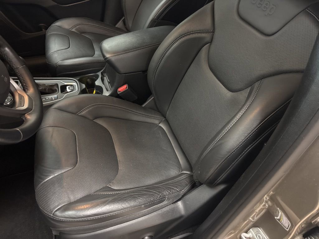 Used 2021 Jeep Cherokee Latitude Lux AWD/4WD image 20