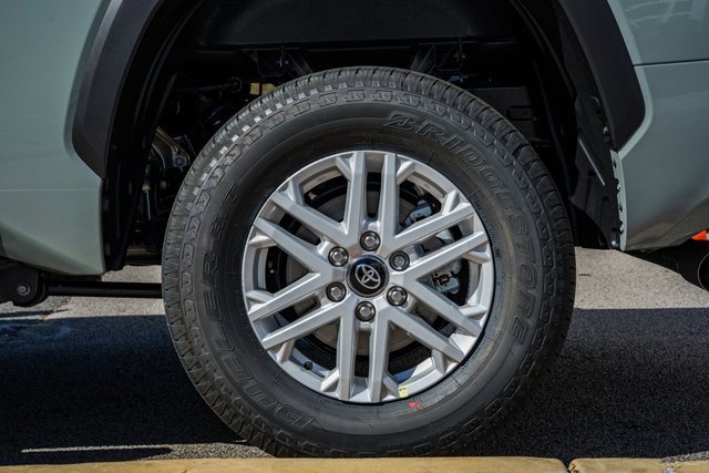 New 2026 Toyota Tundra SR5 image 18