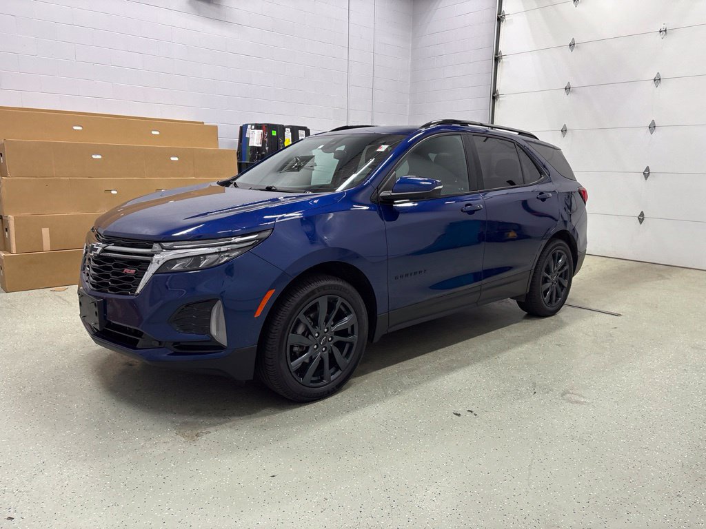 Used 2022 Chevrolet Equinox RS w/ RS Leather Package AWD/4WD image 8