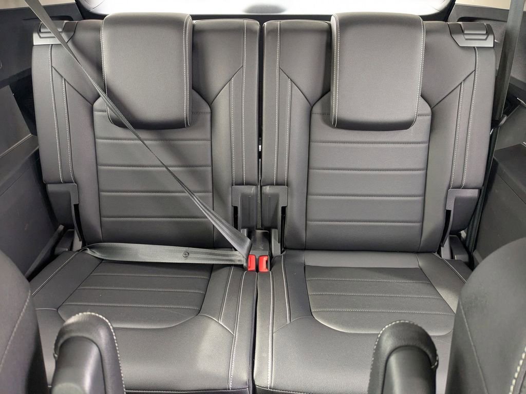 Used 2025 Volkswagen Atlas SEL image 29