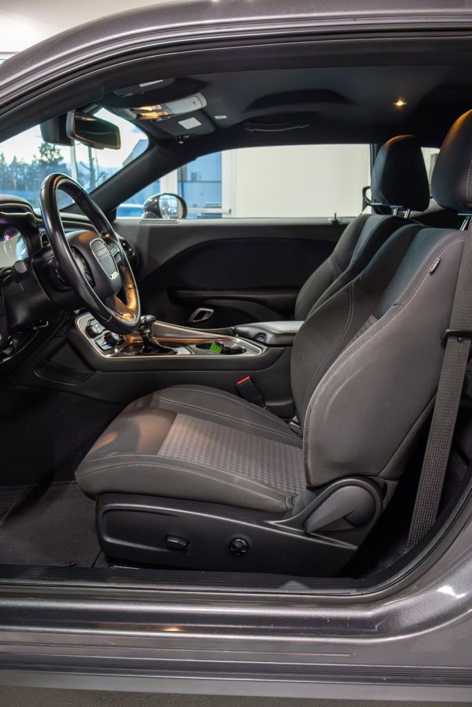 Used 2020 Dodge Challenger SXT RWD image 14