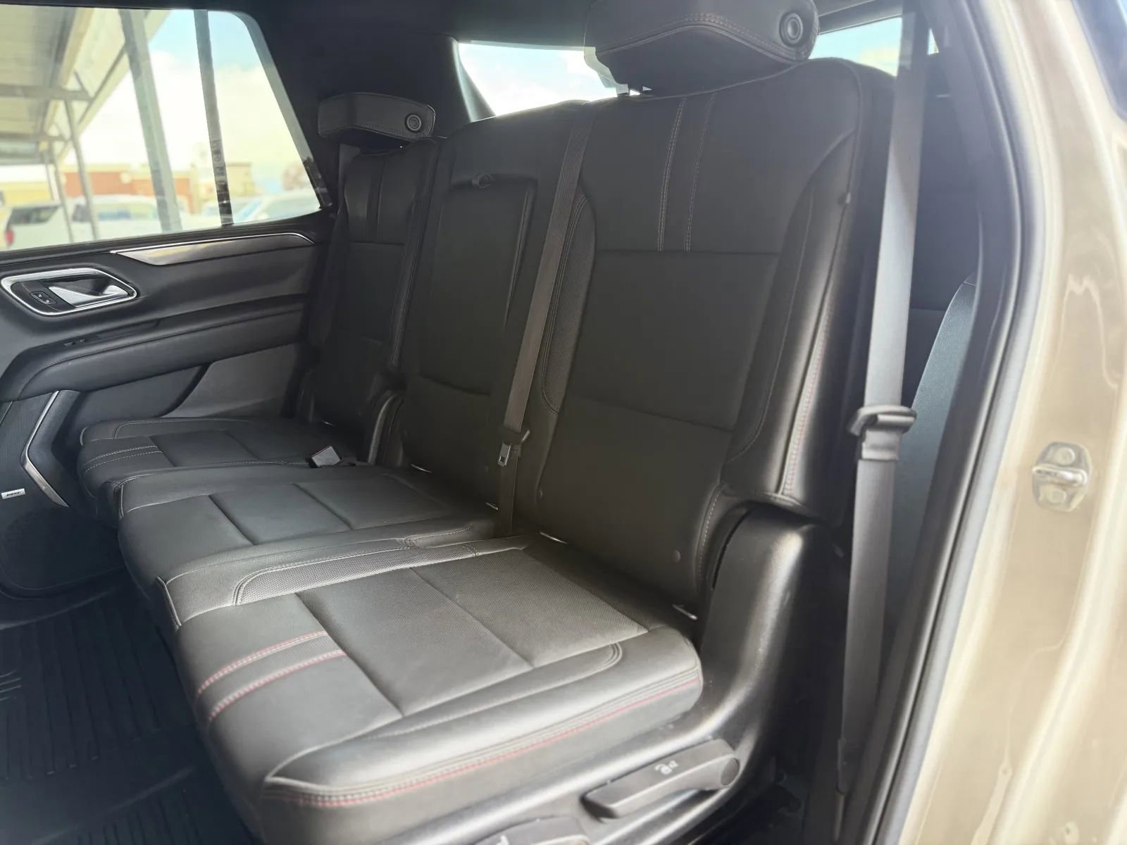 Used 2022 Chevrolet Tahoe RST AWD/4WD image 16