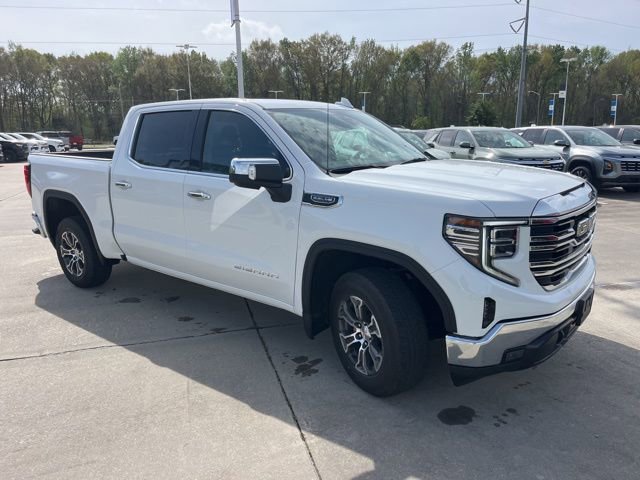 Used 2025 GMC Sierra 1500 SLT image 14