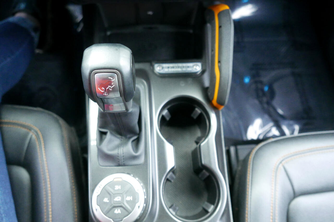 Used 2021 Ford Bronco Badlands image 24