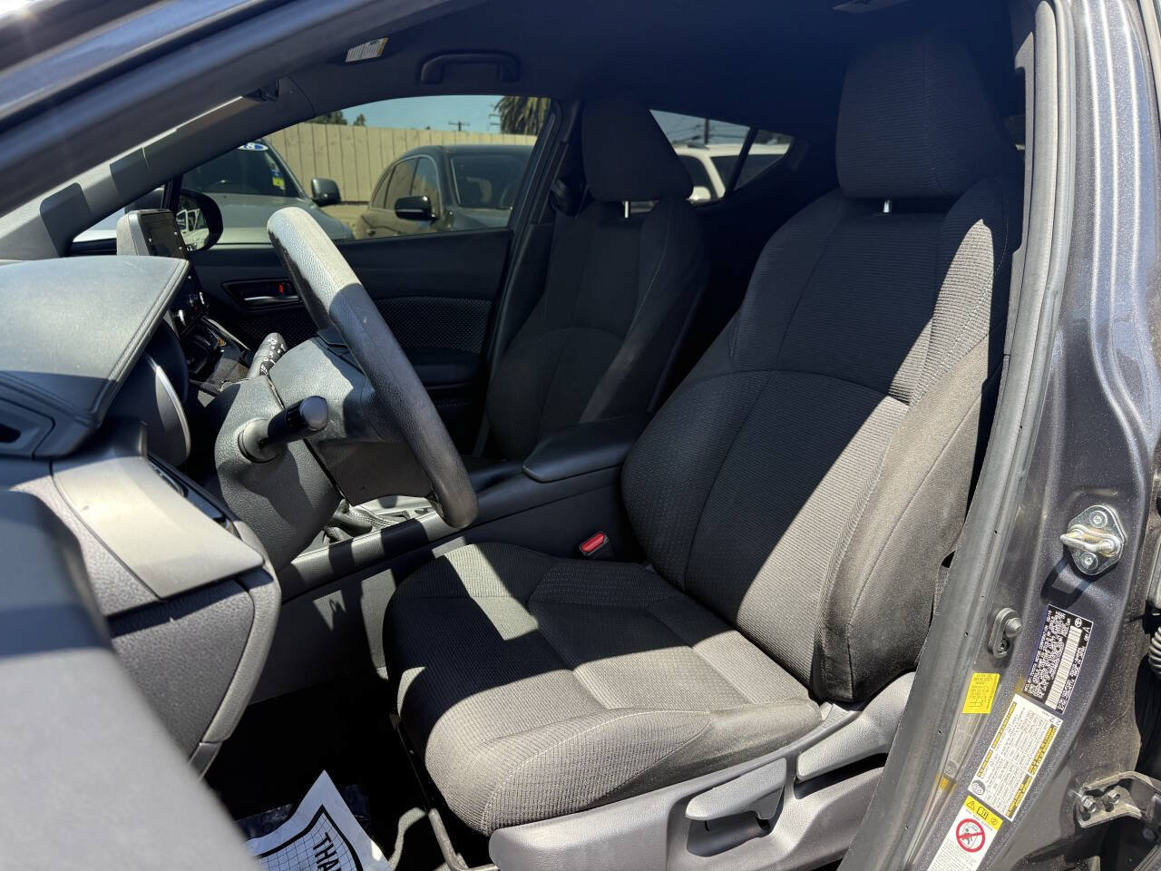 Used 2019 Toyota C-HR LE FWD image 11