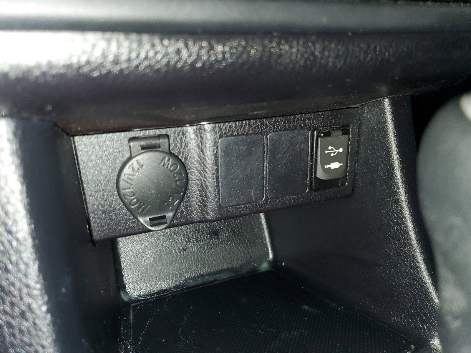 Used 2019 Toyota Corolla LE image 30