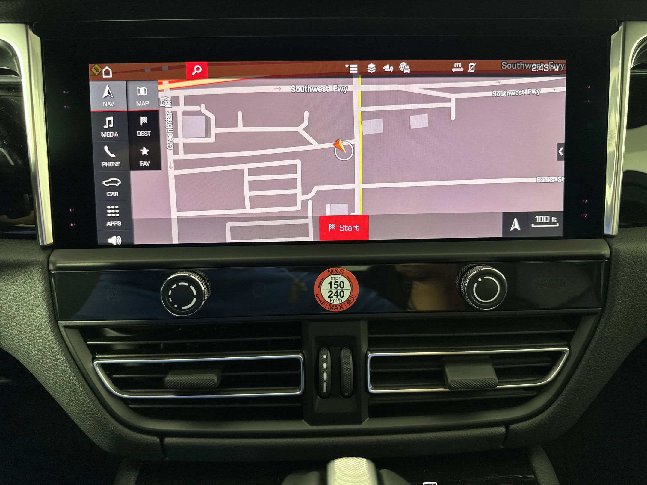 Certified 2025 Porsche Macan S image 19