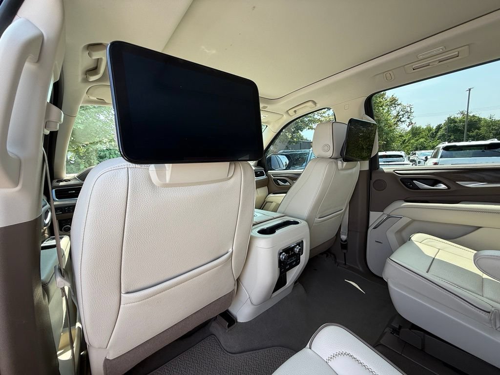 Used 2022 GMC Yukon Denali AWD/4WD image 32
