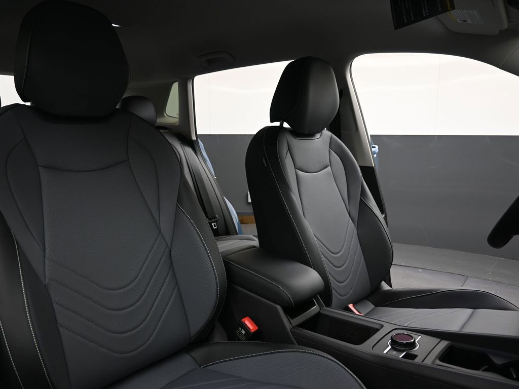 New 2026 Volkswagen Tiguan SE image 13