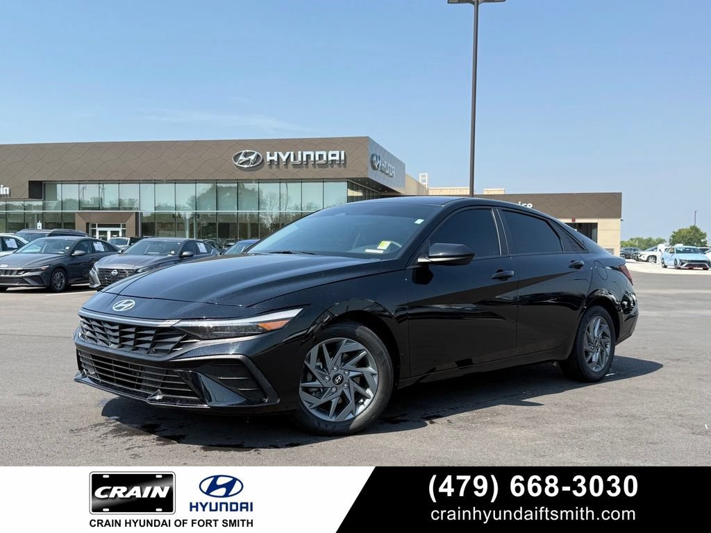 Used 2024 Hyundai Elantra SEL FWD video 1