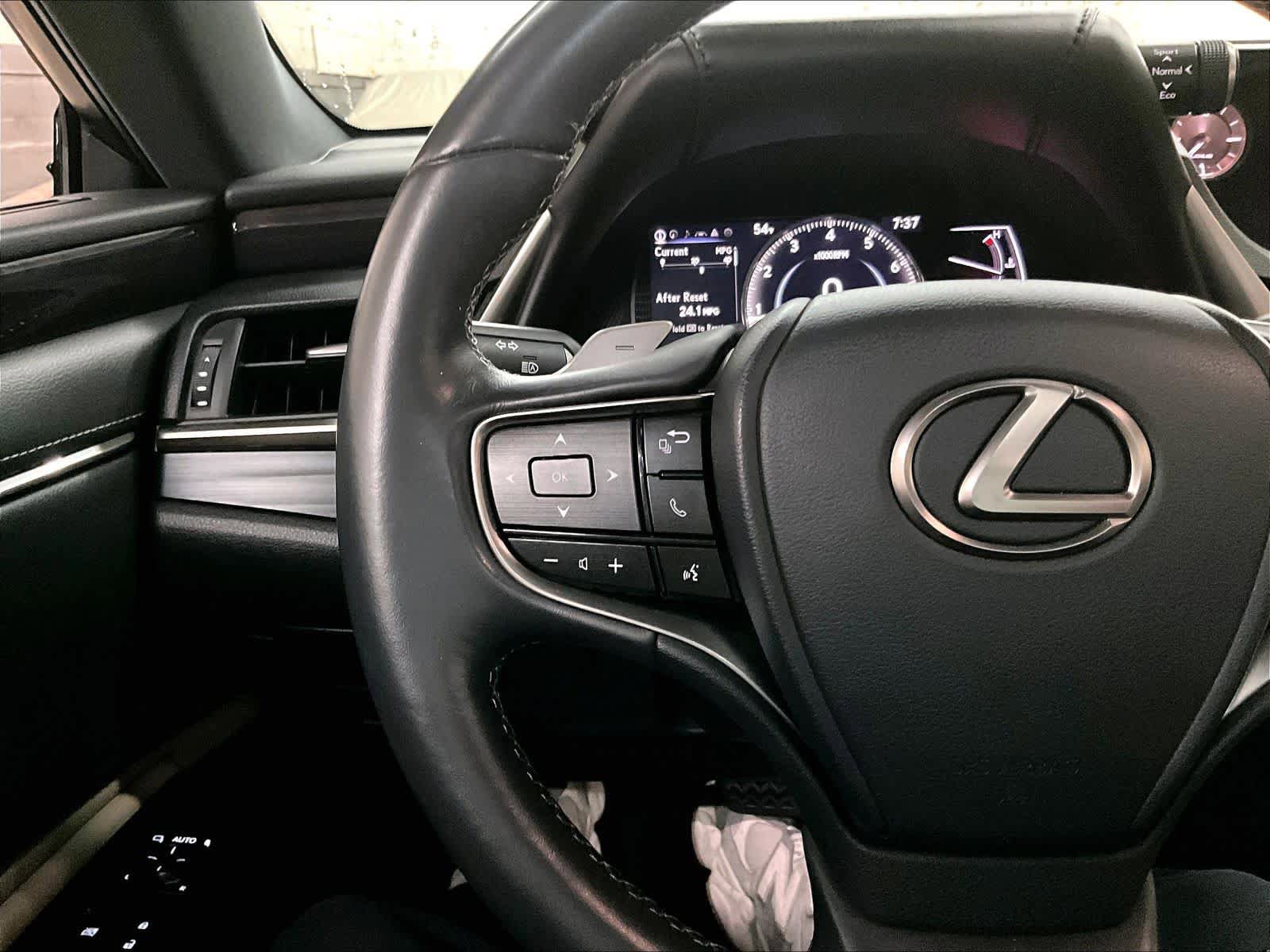 Used 2020 Lexus ES 350 w/ Premium Package FWD image 19