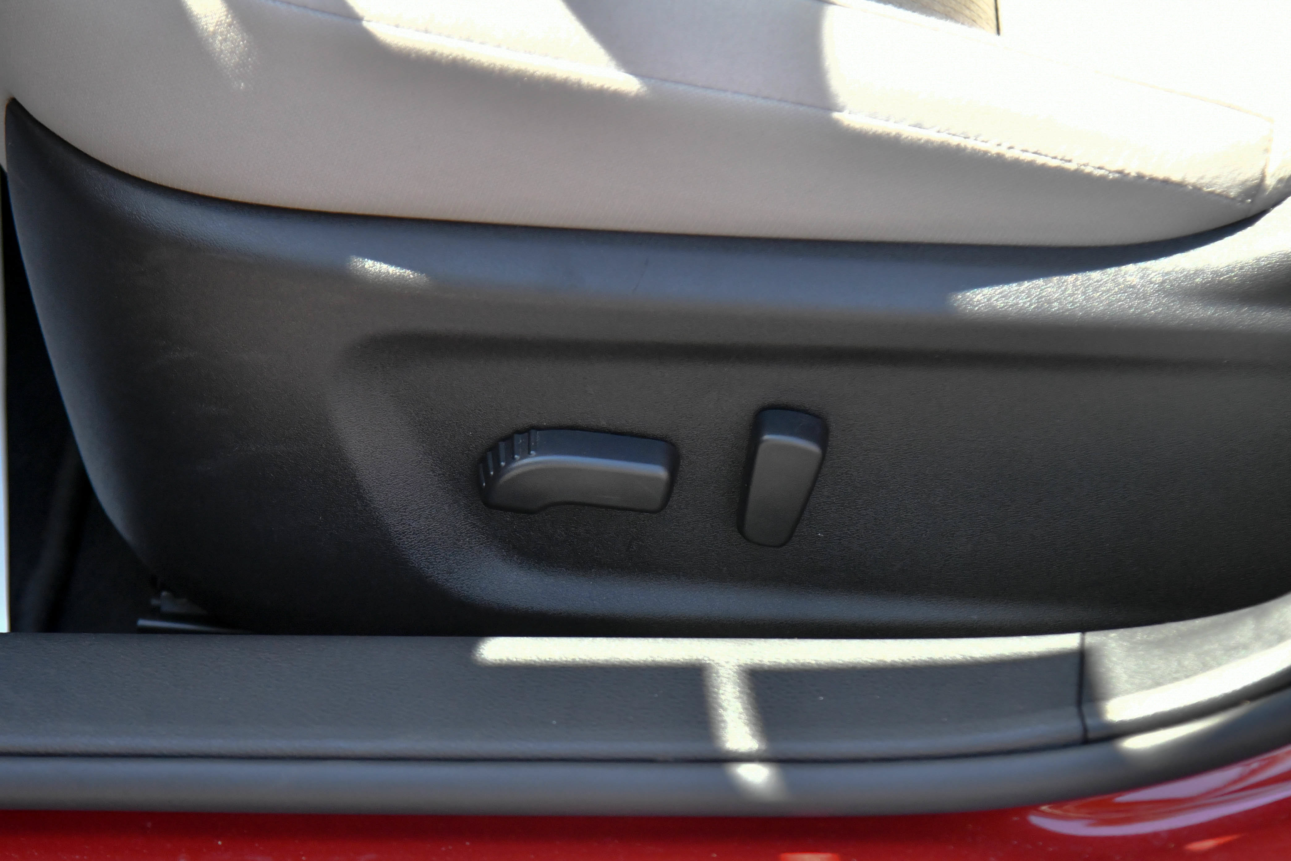 Used 2025 Nissan Altima 2.5 SV FWD image 16