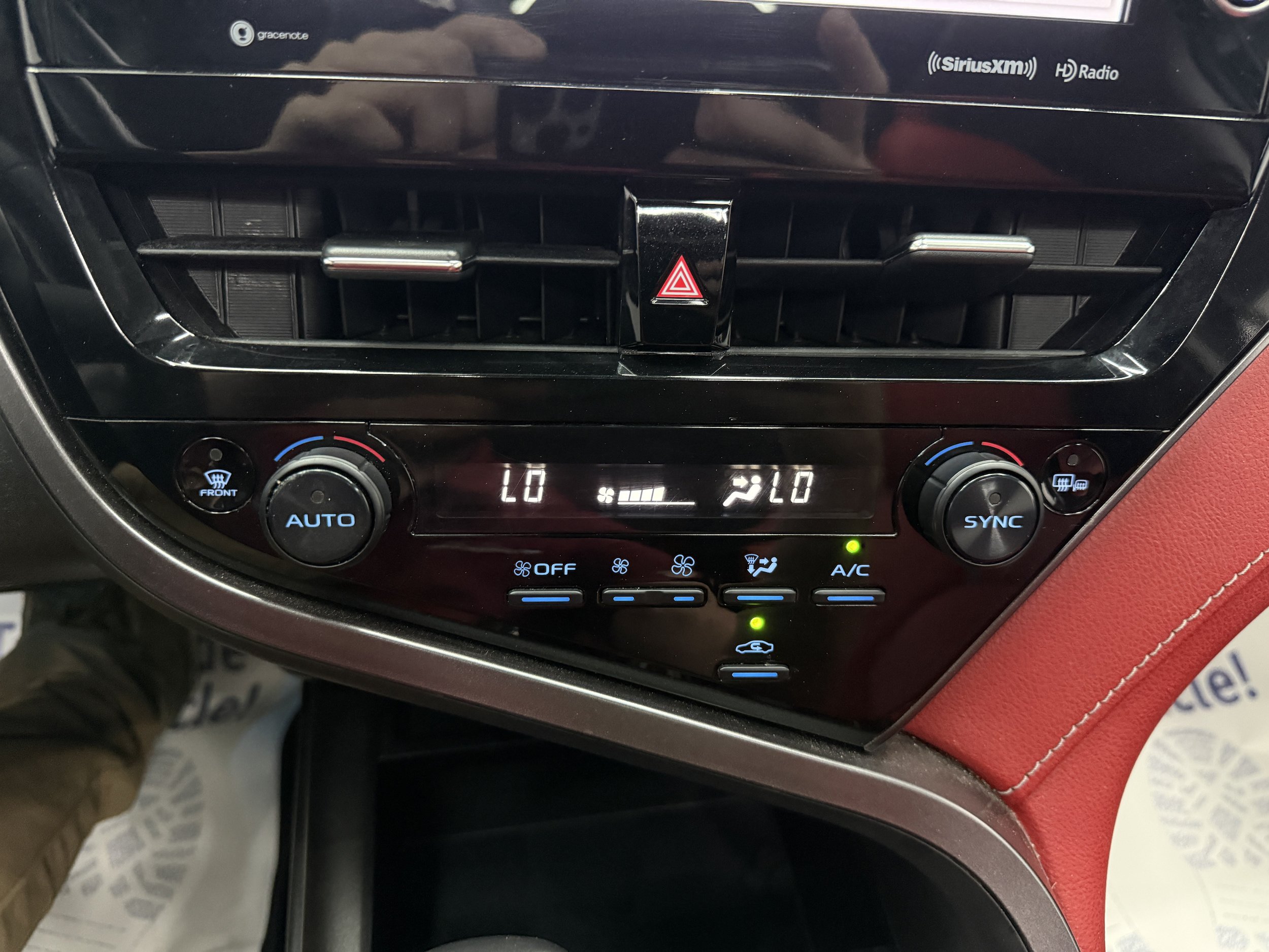 Used 2021 Toyota Camry XSE AWD/4WD image 16
