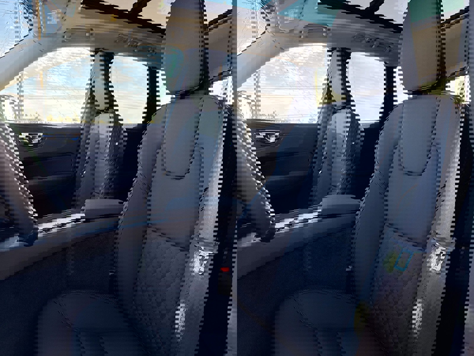 New 2026 Volvo XC60 B5 Plus w/ Protection Package Premier image 9