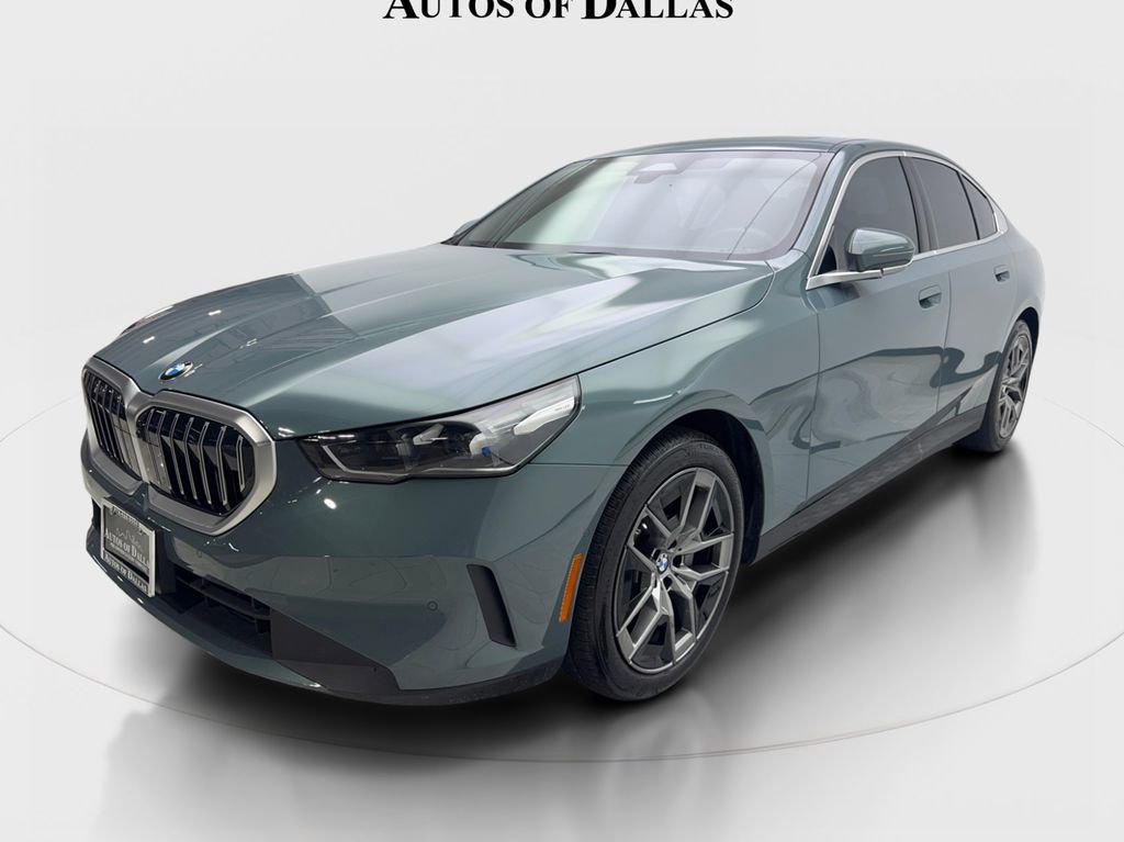 Used 2026 BMW 530i xDrive w/ Premium Package AWD/4WD image 2